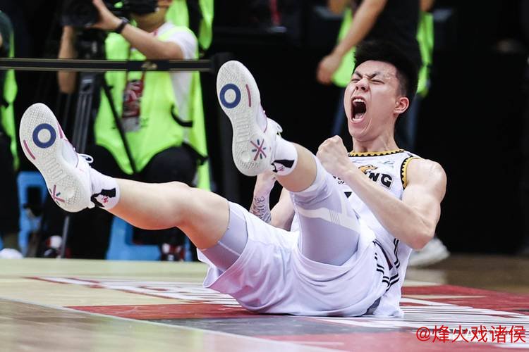 从核心到蓝领，张镇麟的上海豪赌：一战定人生