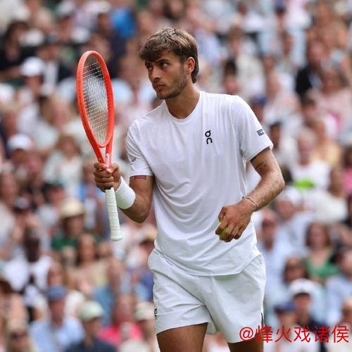 澳网次日：德约科维奇惊险逆转晋级，辛纳延续跨年15连胜辉煌