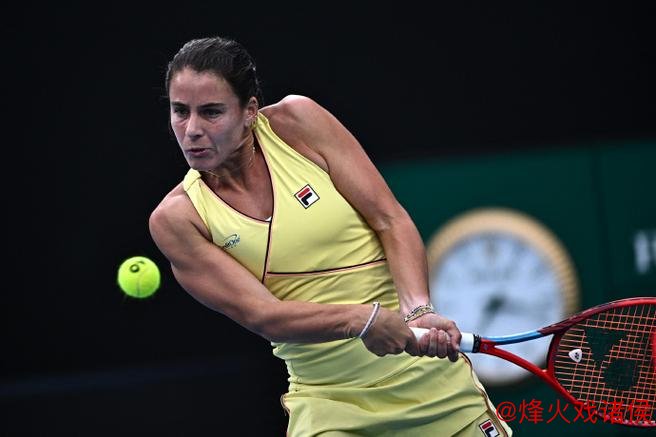 澳网第三日：莱巴金娜与纳瓦罗晋级次轮，萨卡里首轮出局