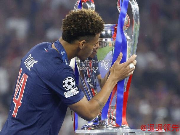 法甲-杜埃破门巴黎1-0胜 提前6轮夺法甲冠军